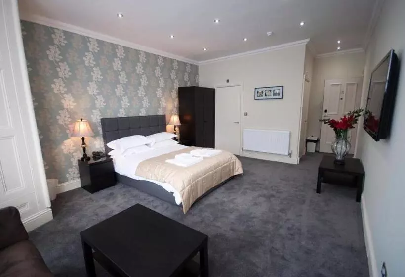 هتل Palmerston Suites