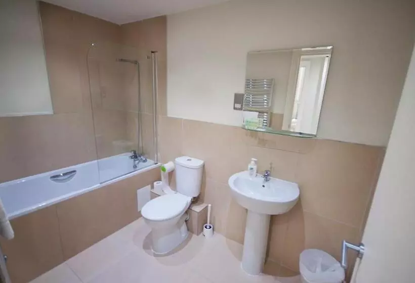 هتل Palmerston Suites