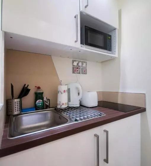 هتل Palmerston Suites