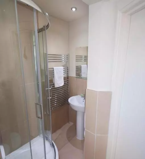 هتل Palmerston Suites