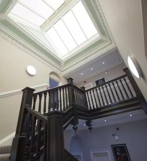 هتل Palmerston Suites