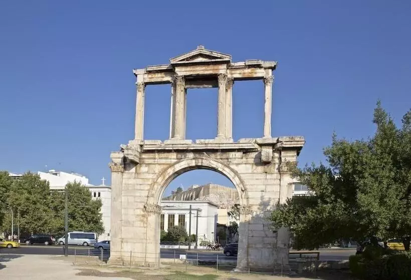 هتل Phaedra