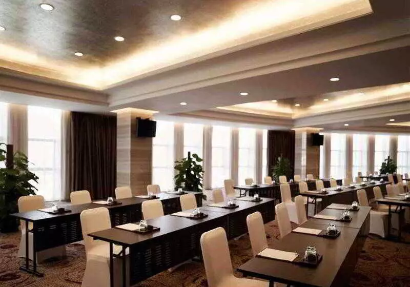 Отель Pullman Wuxi New Lake