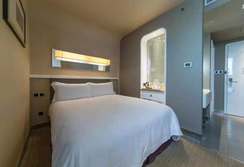 Shanghai Hongqiao Airport Hotel   Air China