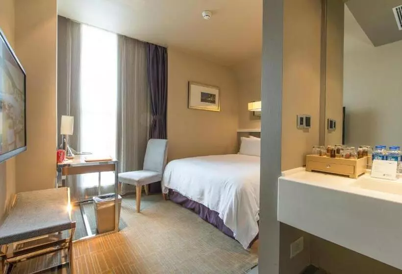 Shanghai Hongqiao Airport Hotel   Air China