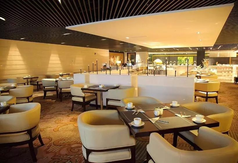 Shanghai Hongqiao Airport Hotel   Air China