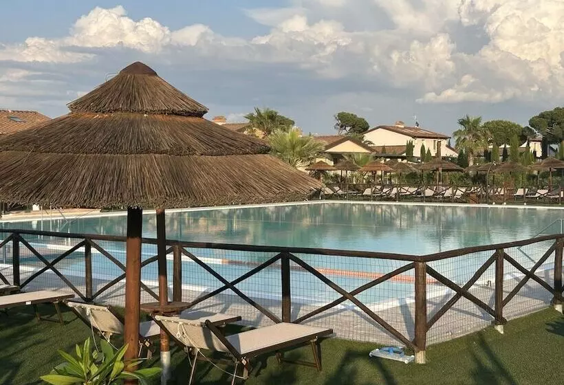 Fattoria Palazzeta   Pet & Family Friendly