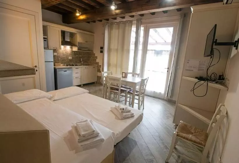 Fattoria Palazzeta   Pet & Family Friendly