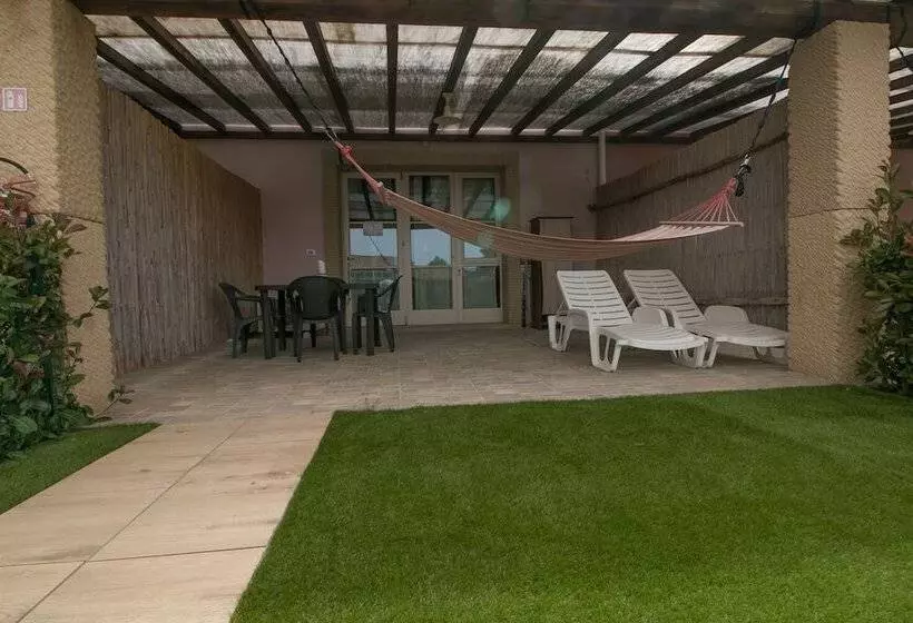 Fattoria Palazzeta   Pet & Family Friendly