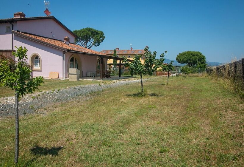 Fattoria Palazzeta Pet & Family Friendly