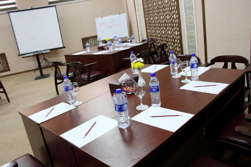 هتل Asia Tashkent