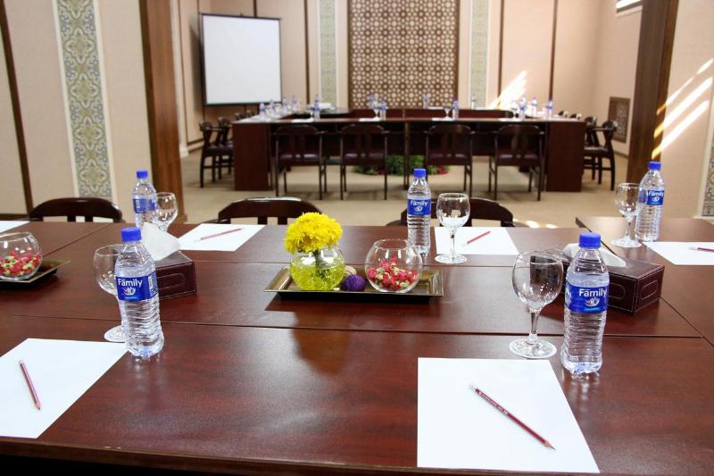 هتل Asia Tashkent