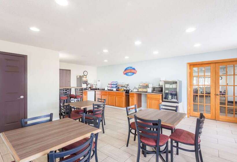 ホテル Baymont By Wyndham Jackson