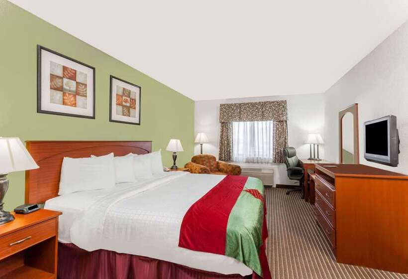 ホテル Baymont By Wyndham Jackson