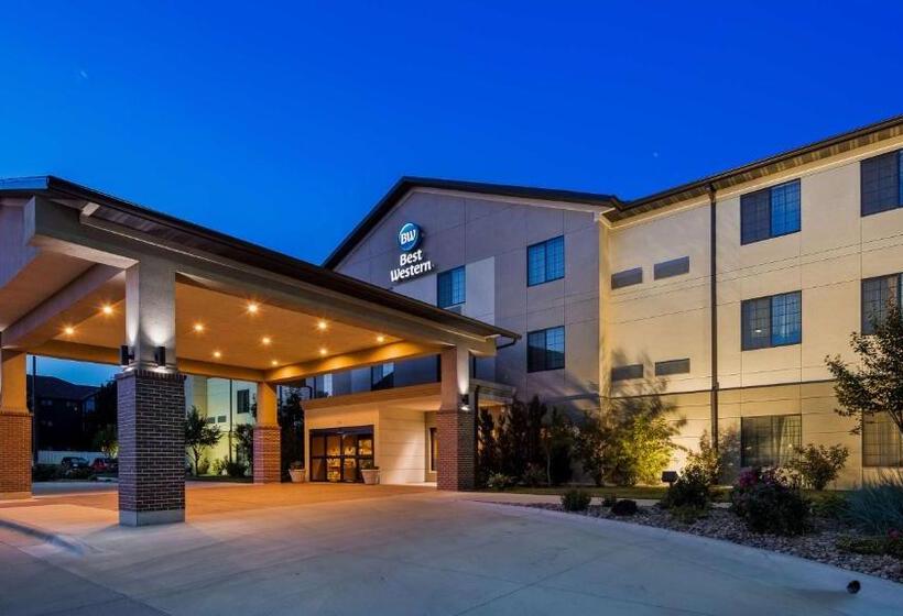 בית מלון כפרי Best Western North Edge Inn