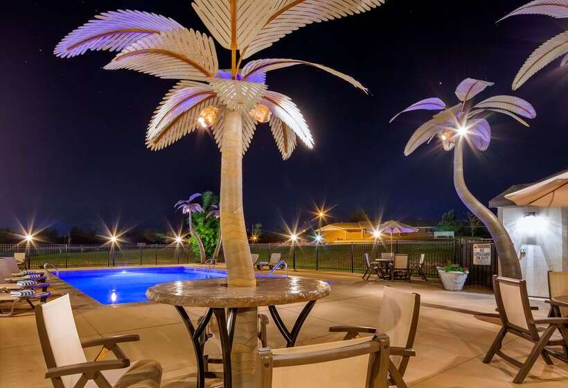 בית מלון כפרי Best Western North Edge Inn