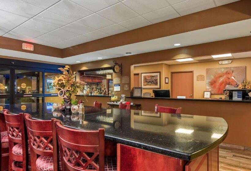 בית מלון כפרי Best Western North Edge Inn