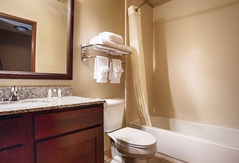 בית מלון כפרי Best Western North Edge Inn