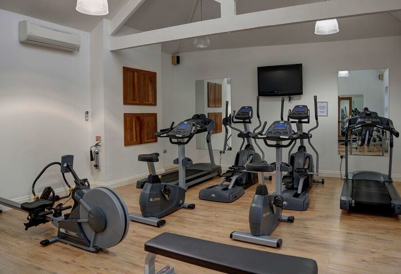 בית מלון כפרי Best Western Plus Aston Hall