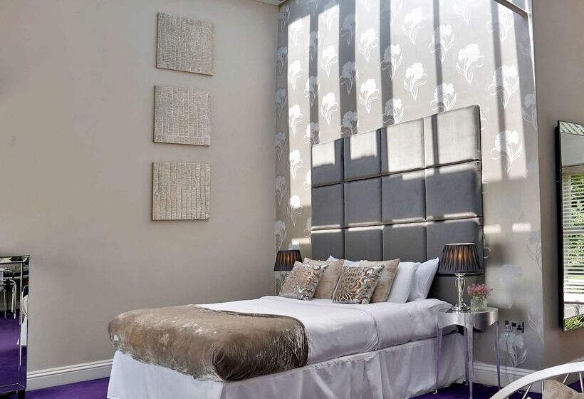 בית מלון כפרי Best Western Plus Aston Hall