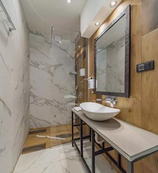 هتل City Code Vizura Garni Renew