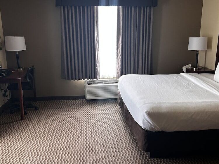 Отель Comfort Inn And Suites