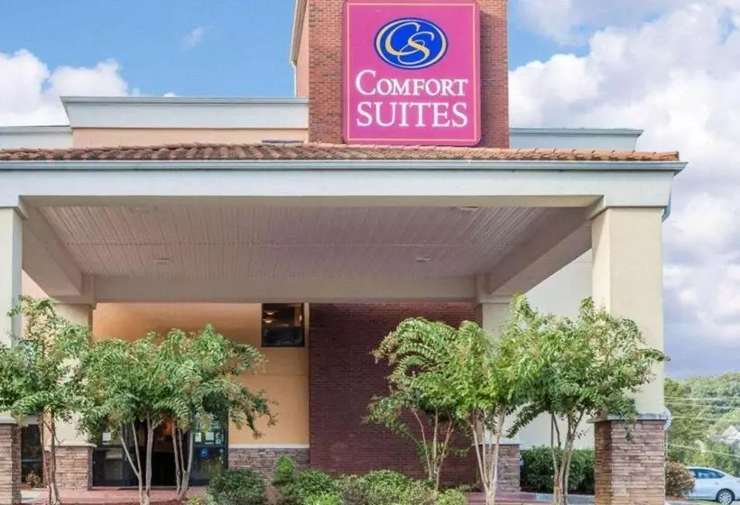 Отель Comfort Suites