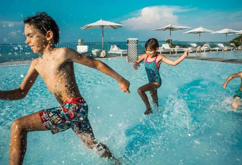 Hotelli Como Point Yamu, Phuket Sha Extra Plus