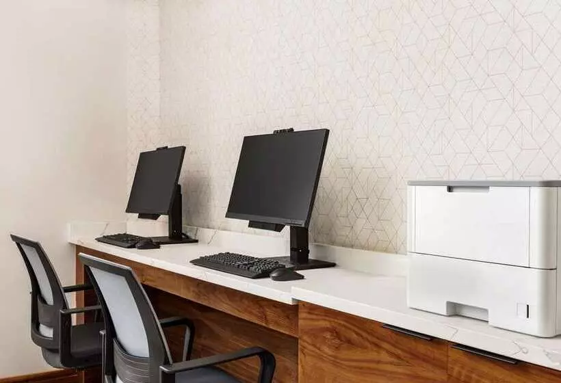 ホテル Doubletree By Hilton Columbus Dublin