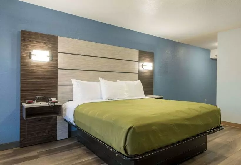 בית מלון כפרי Quality Inn & Suites Manitou Springs At Pikes Peak