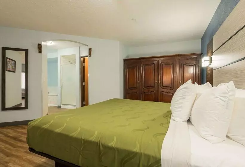 בית מלון כפרי Quality Inn & Suites Manitou Springs At Pikes Peak