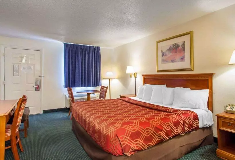 هتل Econo Lodge