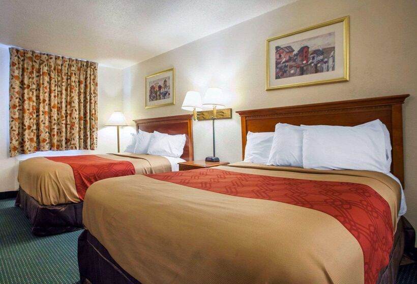 בית מלון כפרי Econo Lodge