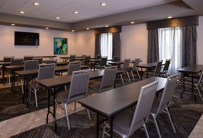 Hotelli Hampton Inn & Suites Cincinnatimason