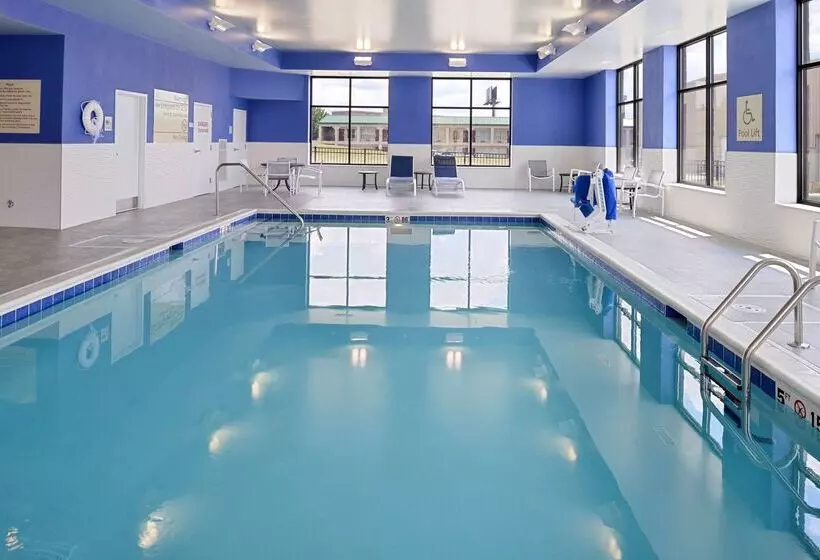 Hotelli Hampton Inn & Suites Cincinnatimason