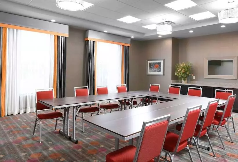Hotelli Holiday Inn Express Moline Quad Cities Area, An Ihg