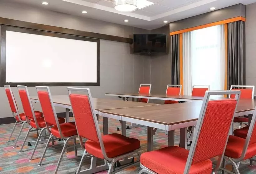 Hotelli Holiday Inn Express Moline Quad Cities Area, An Ihg