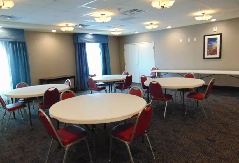 호텔 Holiday Inn Express & Suites Springville South Provo Area, An Ihg