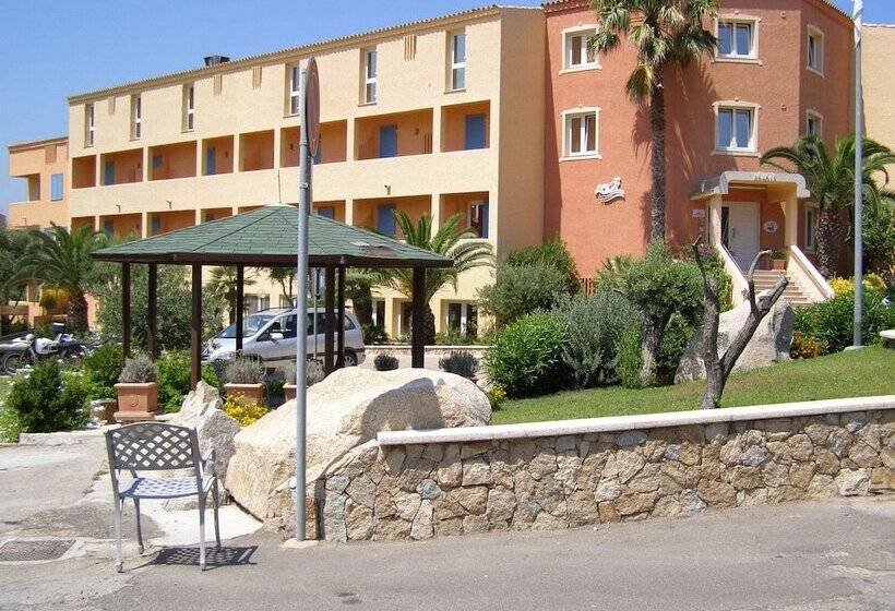 Le Nereidi Hotel & Residence Con Piscina Tennis Fitness Parcheggio Coperto Sala Conferenze