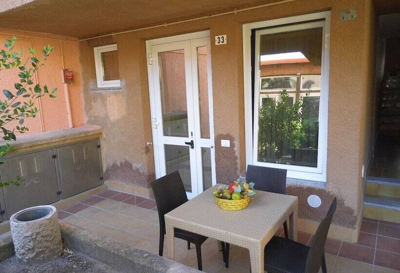 Le Nereidi Hotel & Residence Con Piscina Tennis Fitness Parcheggio Coperto Sala Conferenze