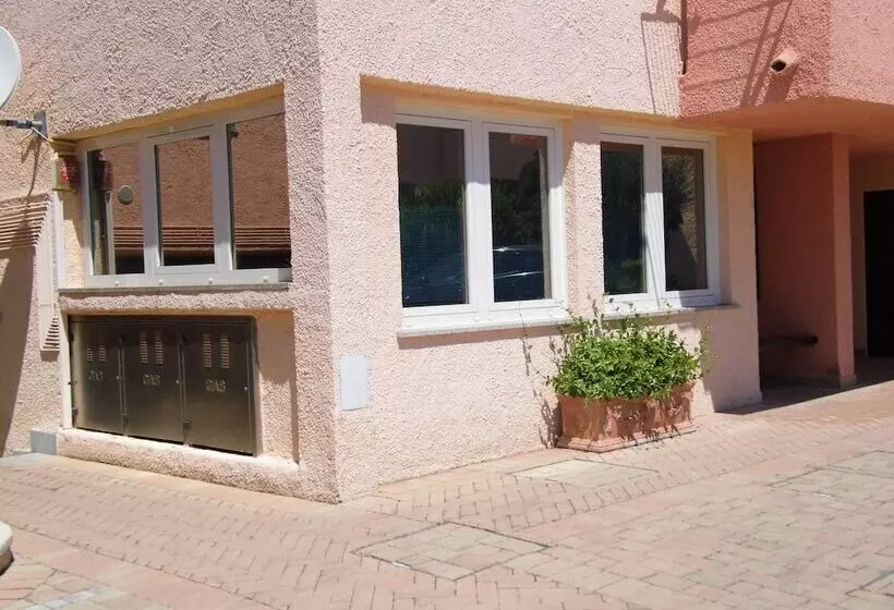 Le Nereidi Hotel & Residence Con Piscina Tennis Fitness Parcheggio Coperto Sala Conferenze