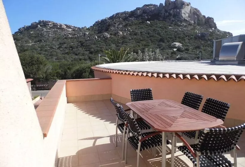 Le Nereidi Hotel & Residence Con Piscina Tennis Fitness Parcheggio Coperto Sala Conferenze