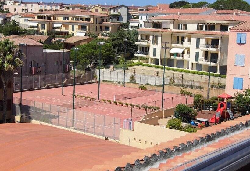 Le Nereidi Hotel & Residence Con Piscina Tennis Fitness Parcheggio Coperto Sala Conferenze