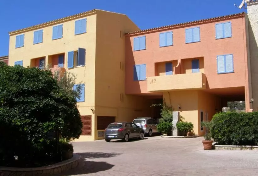 Le Nereidi Hotel & Residence Con Piscina Tennis Fitness Parcheggio Coperto Sala Conferenze