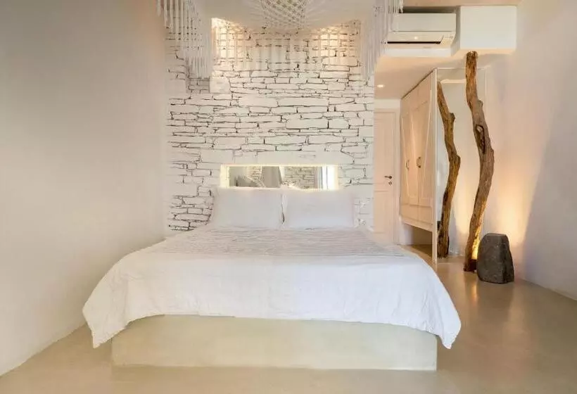 هتل Levantes Ios Boutique