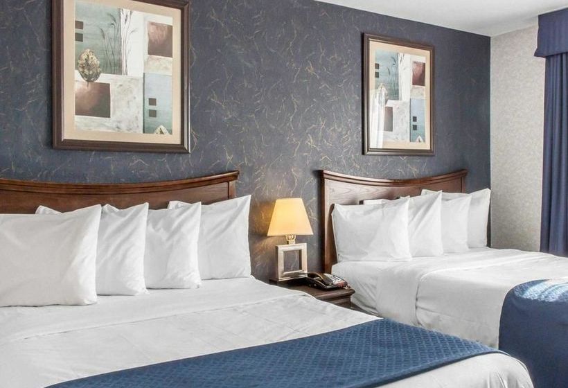 בית מלון כפרי Paramount Inn