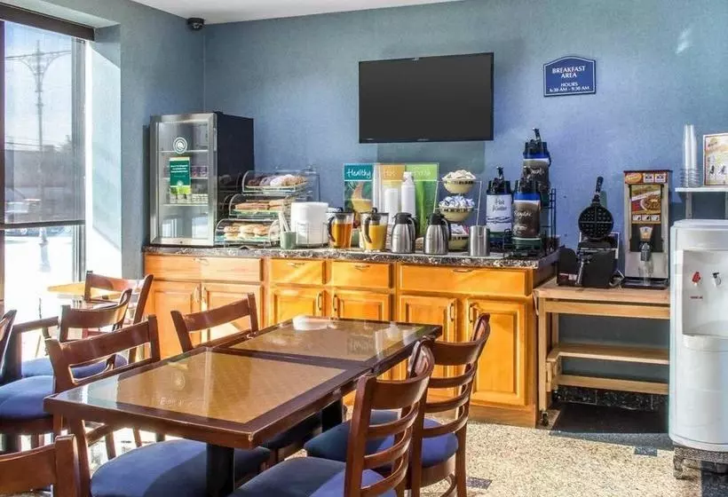 ホテル Paramount Inn