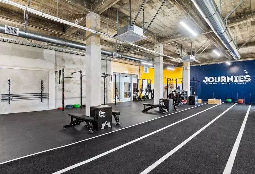 Szálloda Ramada By Wyndham Hamilton City Center