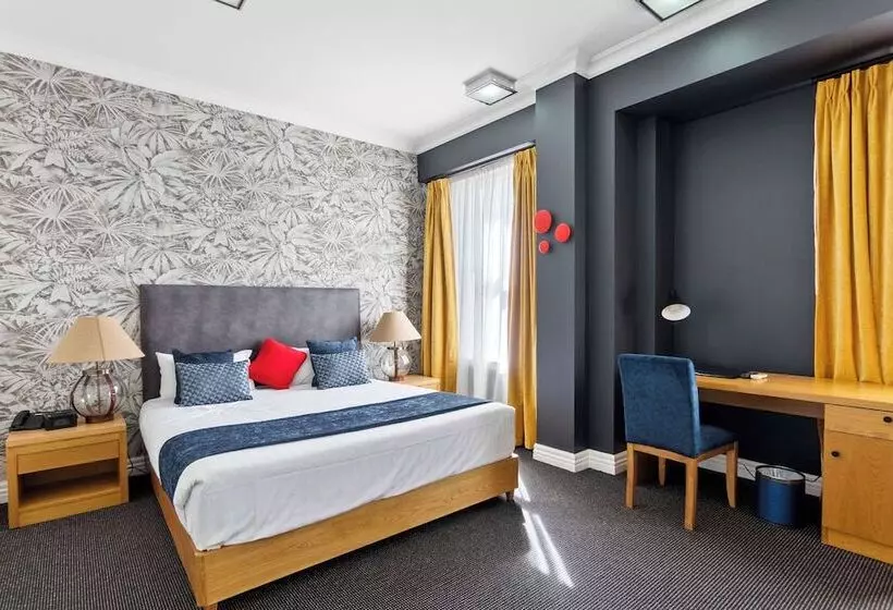 Szálloda Ramada By Wyndham Hamilton City Center