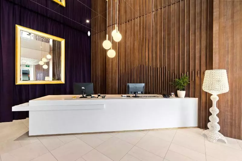 Szálloda Ramada By Wyndham Hamilton City Center